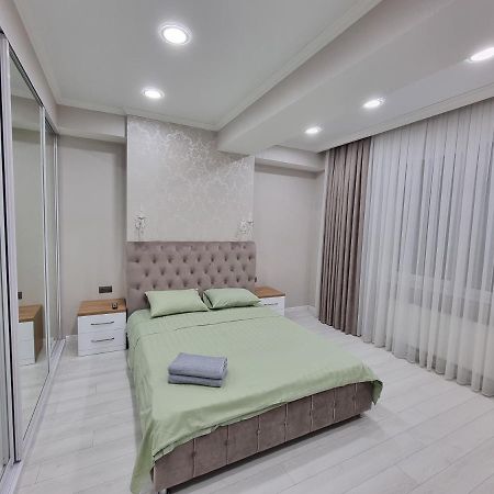Luxury Best Grand New Apartaments Ultra Central Chisinau Bagian luar foto