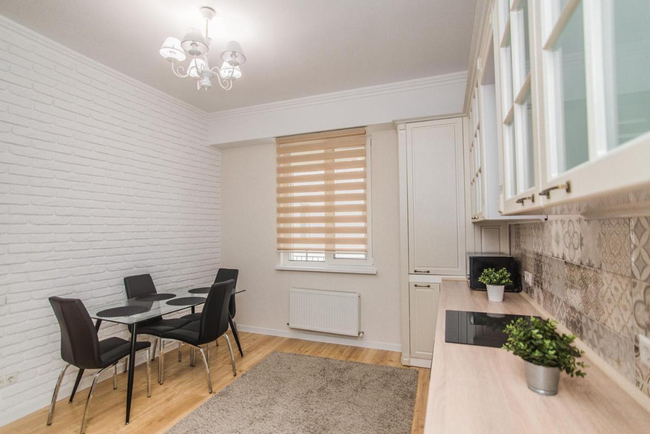 Luxury Best Grand New Apartaments Ultra Central Chisinau Bagian luar foto